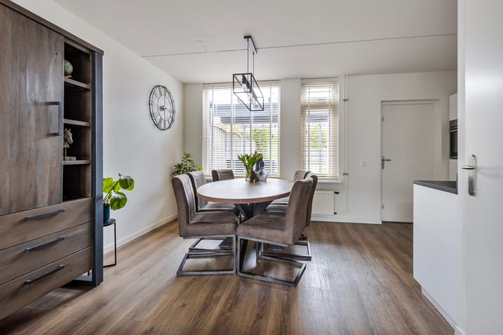 Foto 11 van Dissel 61