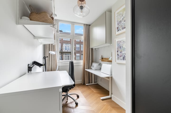 Foto 16 van Uithoornstraat 37-2