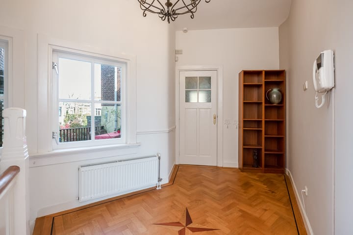 Foto 10 van Thomsonplein 2