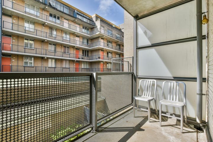 Foto 14 van Jodenbreestraat 16-B