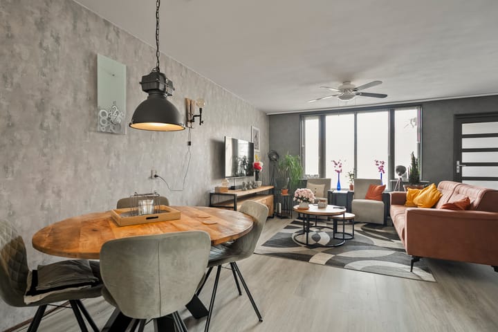 Foto 12 van Kruiszwin 2305