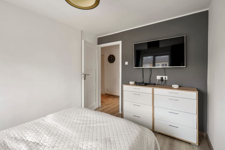 Foto 3 van Van Barenstraat 5