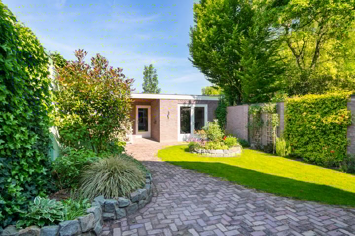 Foto 6 van Floraliastraat 73