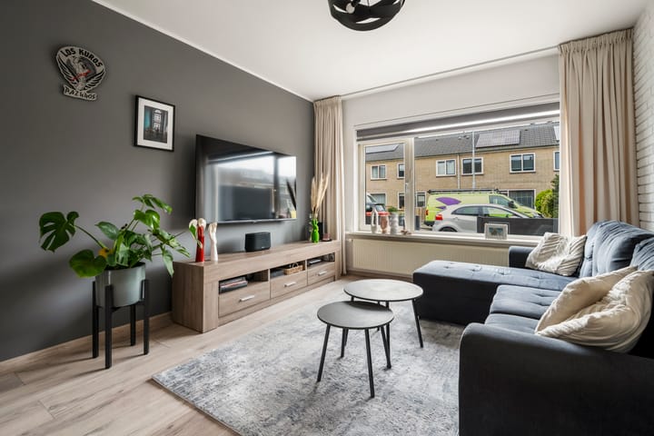 Foto 9 van Van Barenstraat 5