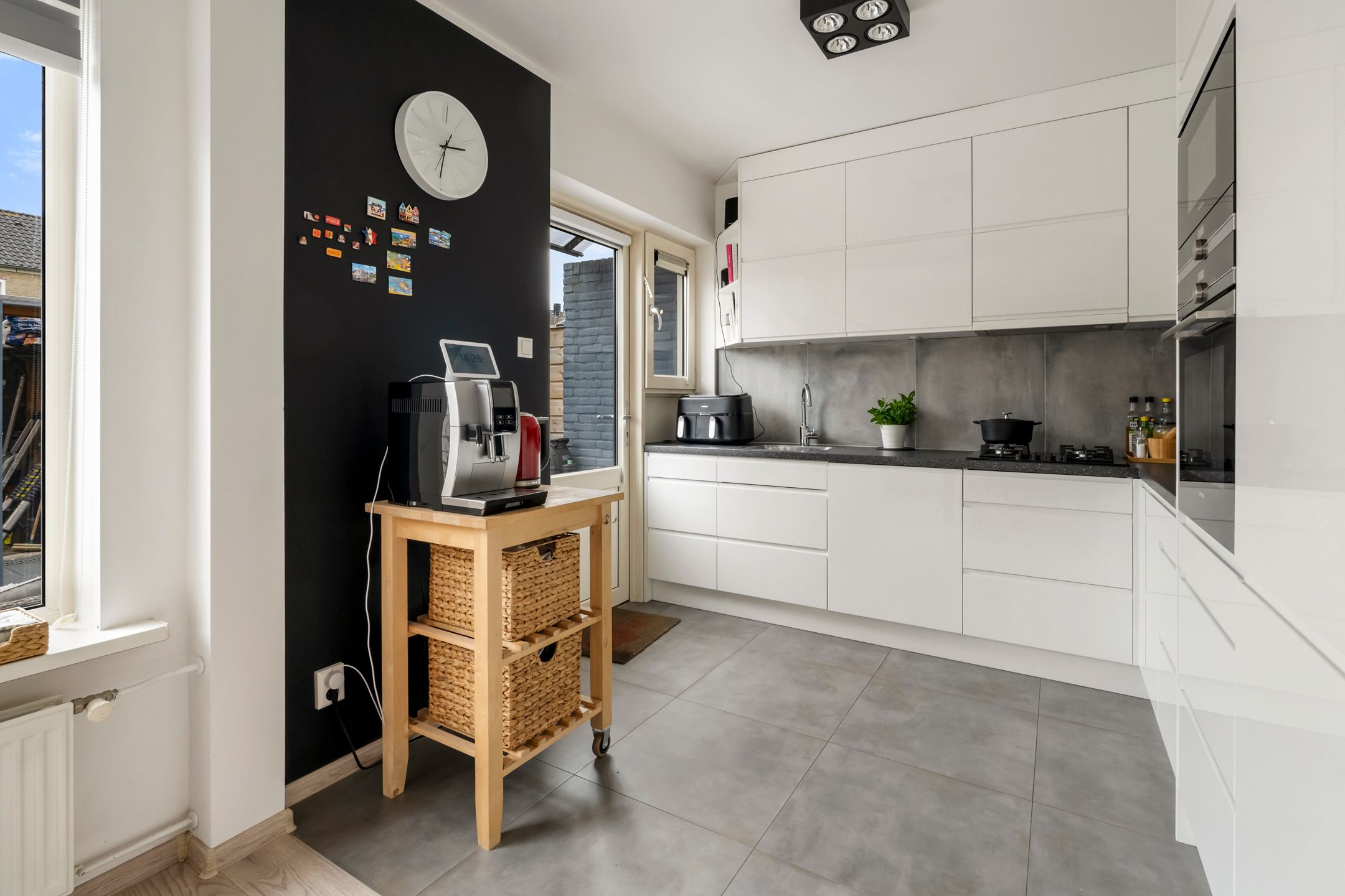 Foto 12 van Van Barenstraat 5