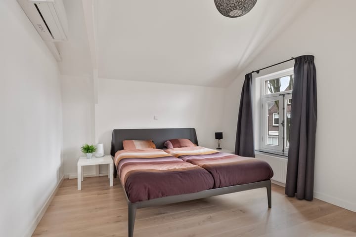 Foto 24 van Floraliastraat 73