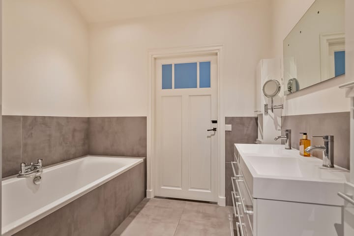 Foto 27 van Floraliastraat 73