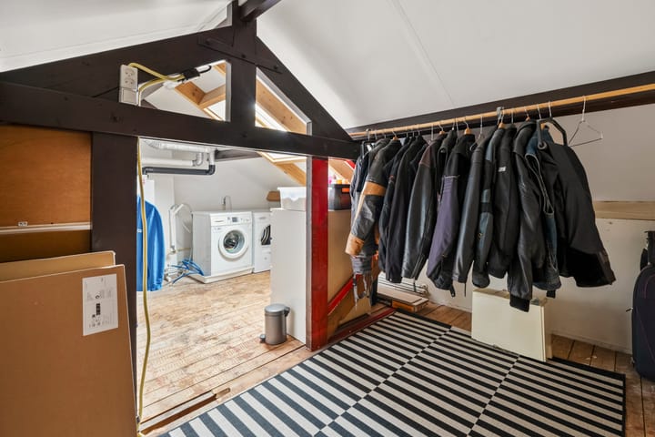 Foto 31 van Van Barenstraat 5