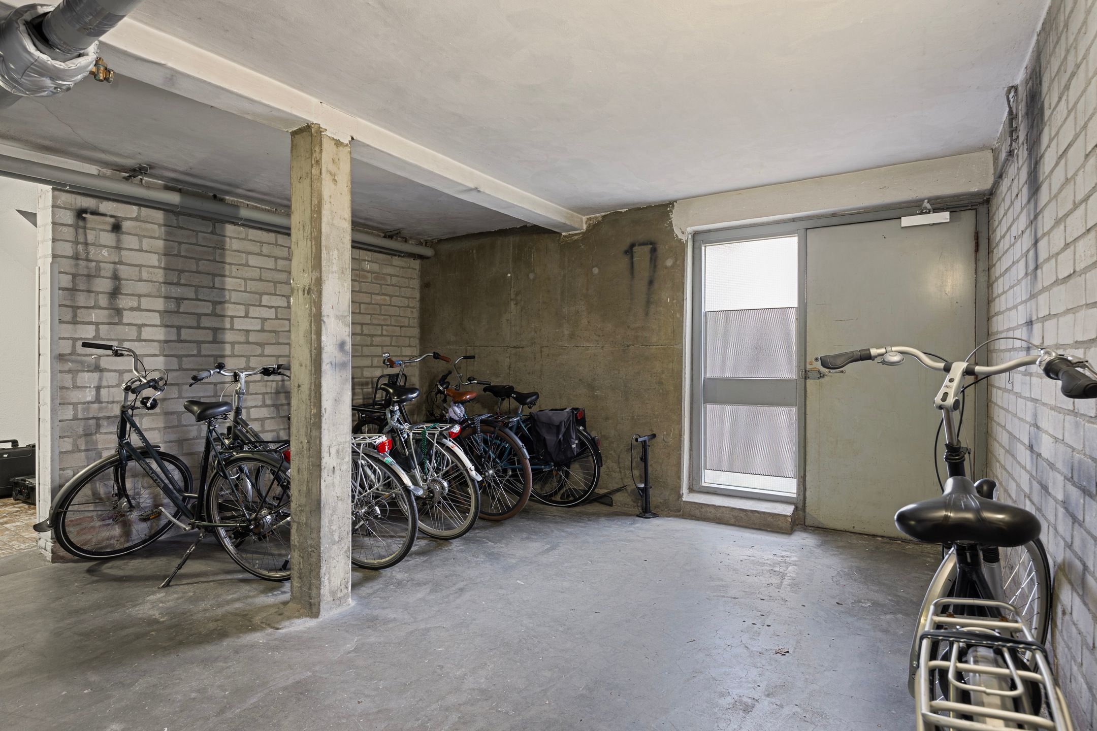 Foto 21 van Kaarderstraat 24