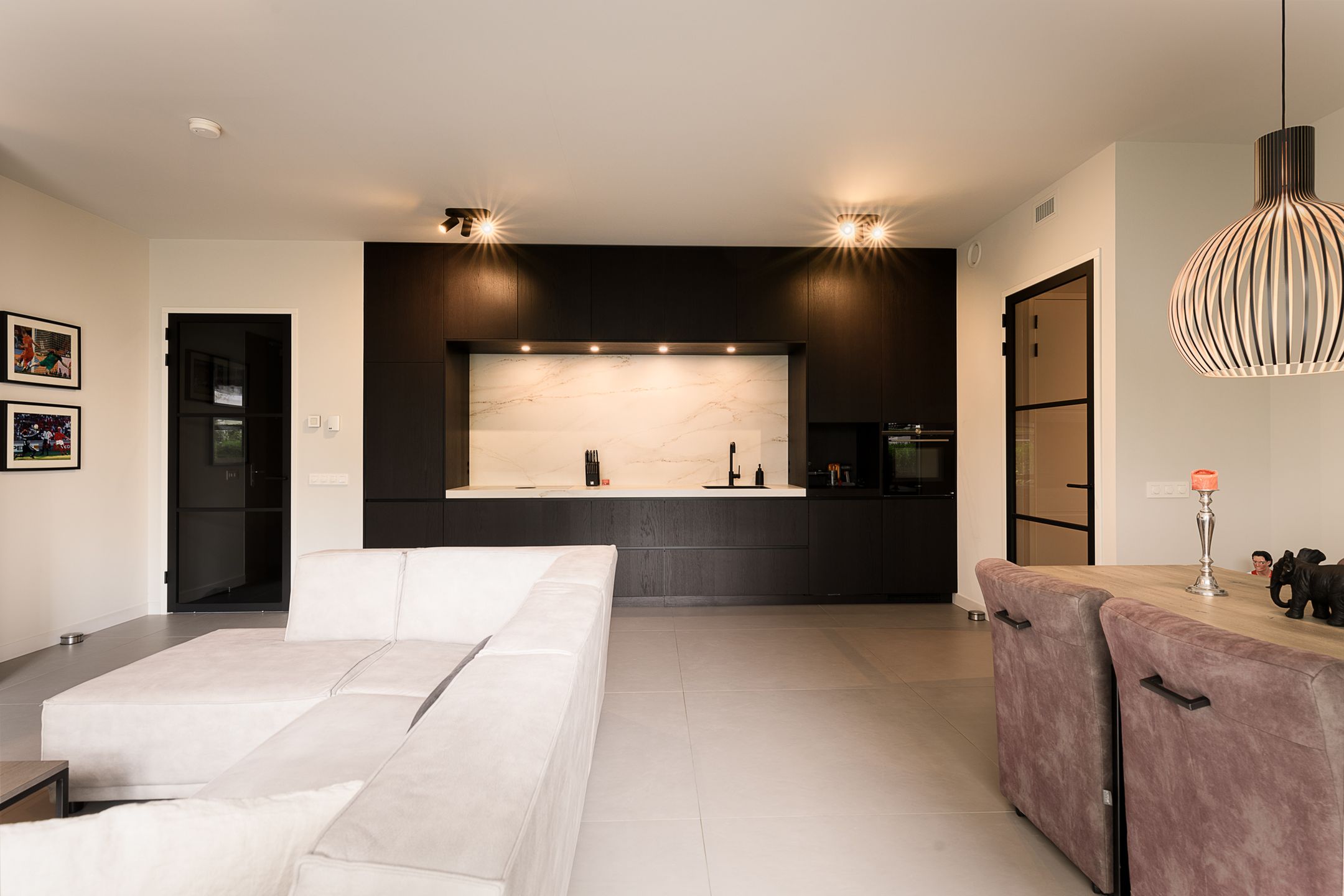 Photo 12 of Burgemeester Rijnderslaan 34