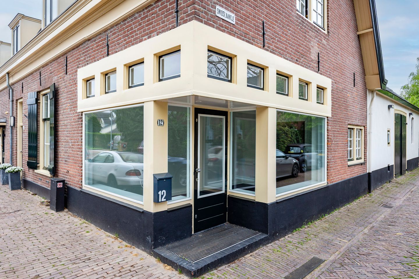 View photo 2 of Smidslaantje 12