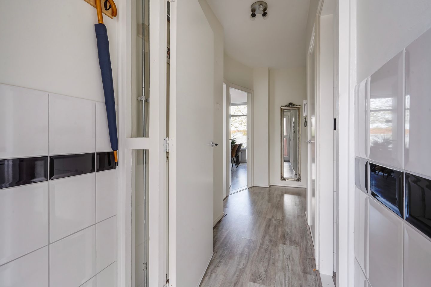 Foto 10 van Sir Winston Churchillln 257