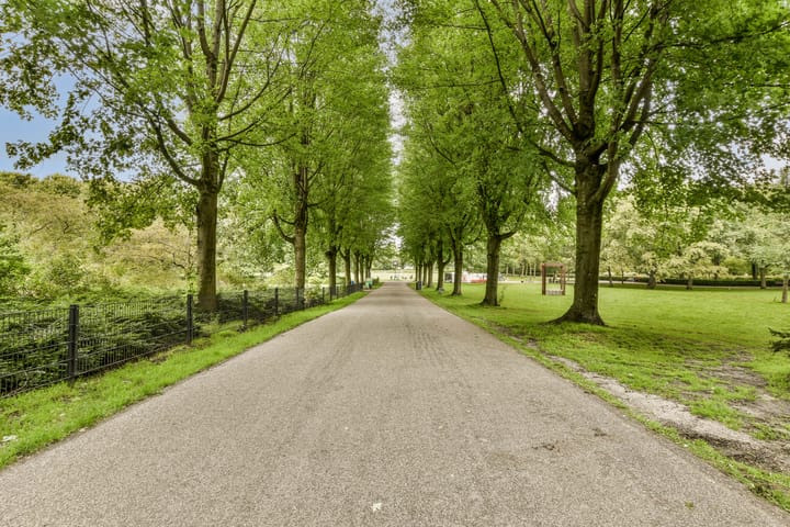 Photo 19 of John Franklinstraat 59-3