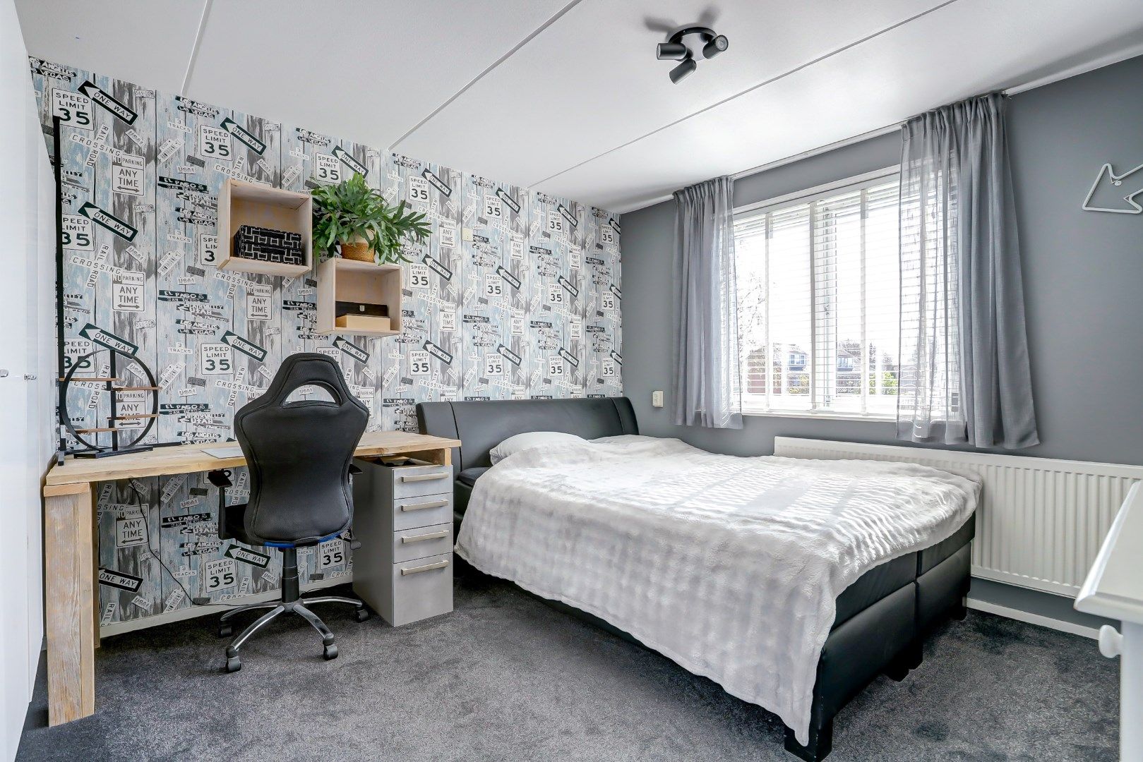 Foto 30 van Bandstraat 12