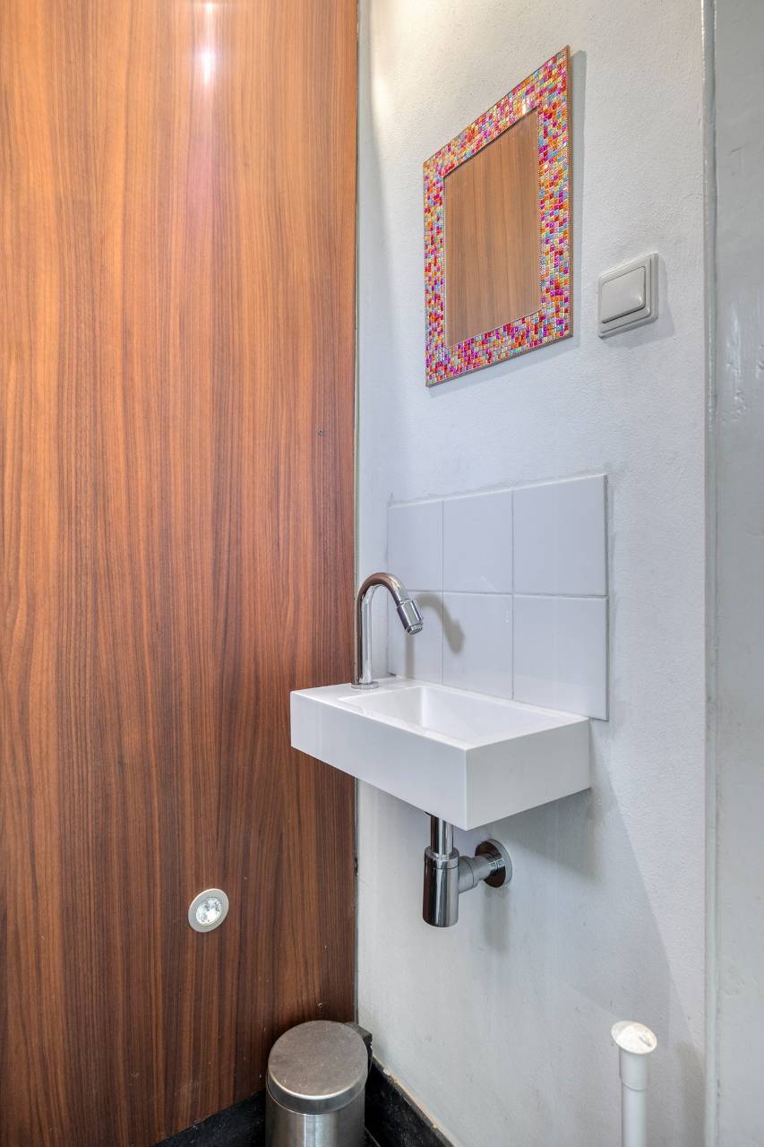 Photo 19 of St. Annastraat 30