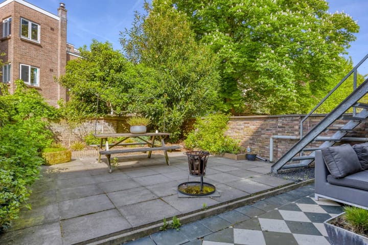 Foto 23 van St. Annastraat 30