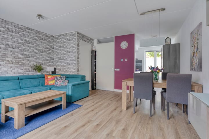 Foto 2 van Tolstraat 8