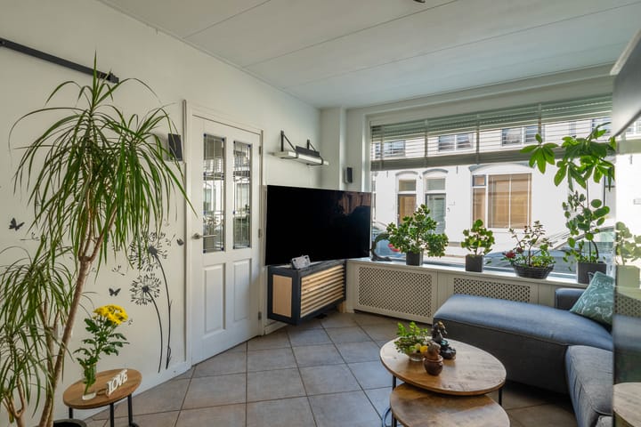 Photo 8 of De Ruijterstraat 53