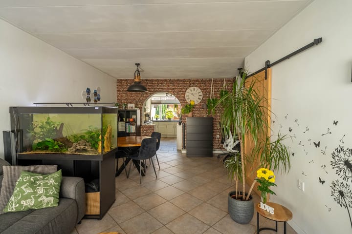 Photo 11 of De Ruijterstraat 53