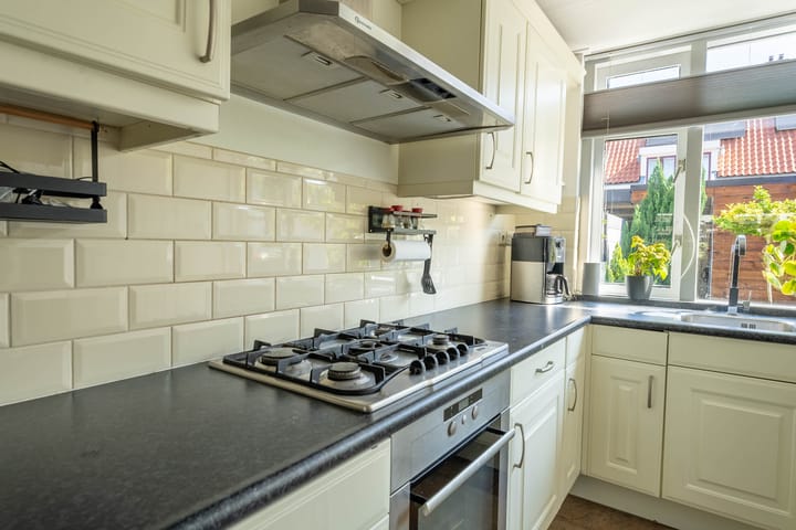 Photo 15 of De Ruijterstraat 53