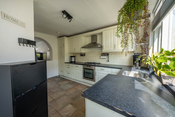 Photo 19 of De Ruijterstraat 53