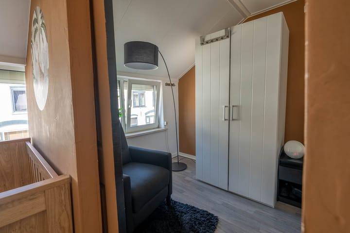 Photo 37 of De Ruijterstraat 53