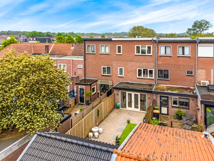 Foto 33 van Dennenstraat 21