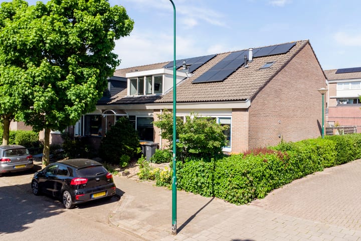 Foto 31 van Karolingersweg 6