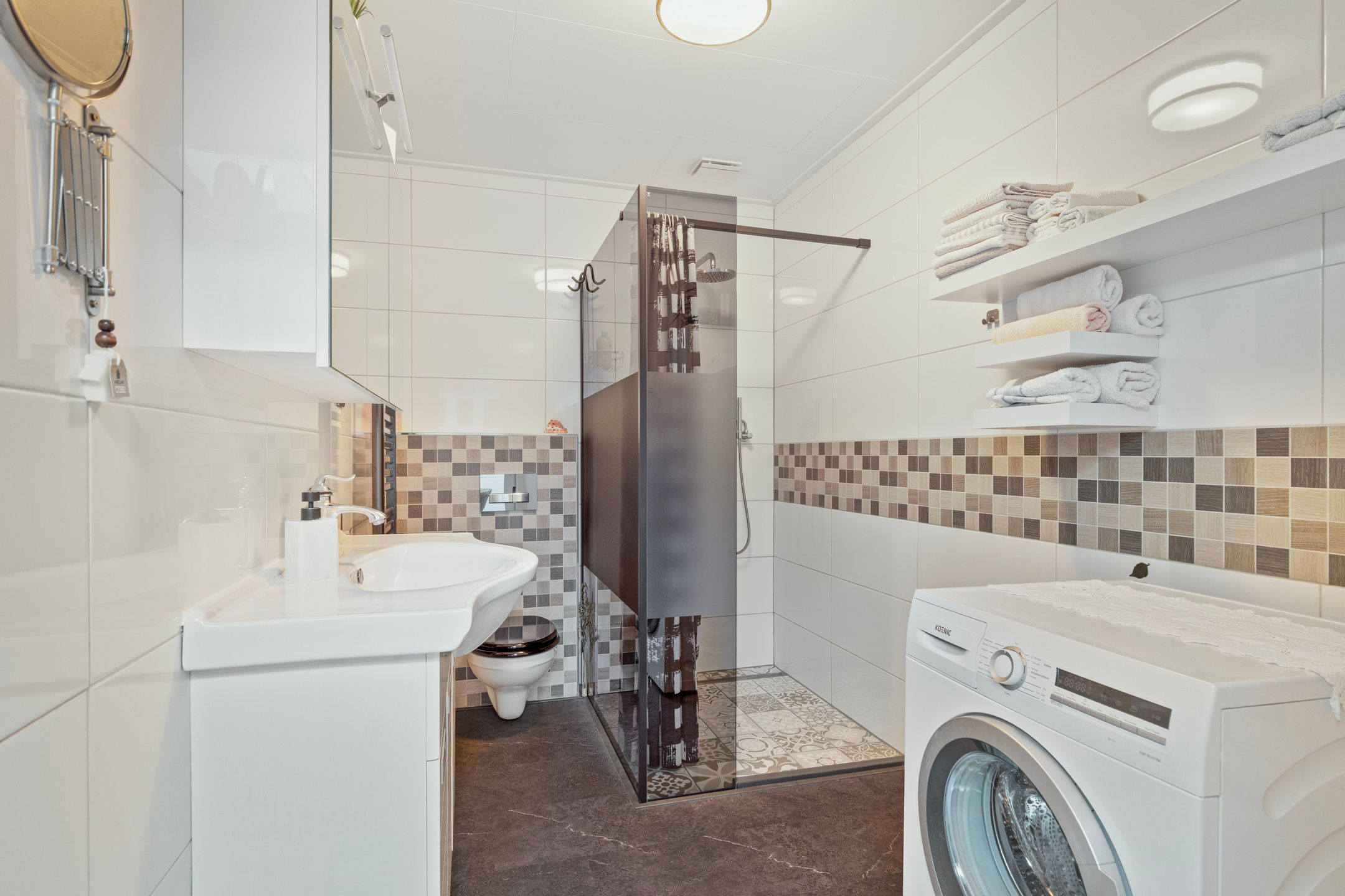 Photo 27 of Snelliusstraat 8