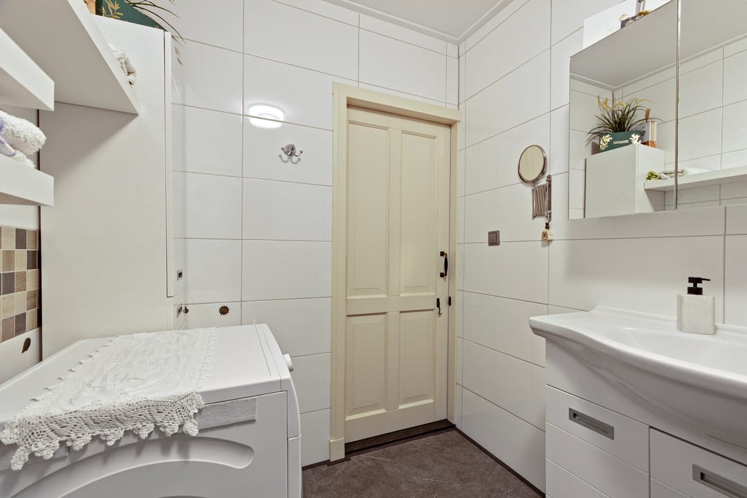 Photo 28 of Snelliusstraat 8