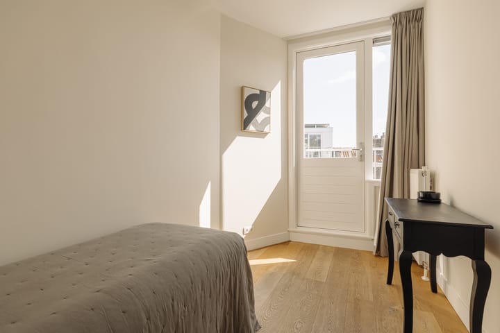 Foto 13 van Hogeweg 132-3