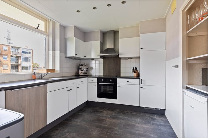 Photo 7 of Wolframstraat 86