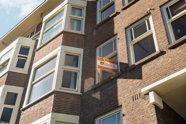 Photo 32 of Sassenheimstraat 72-2
