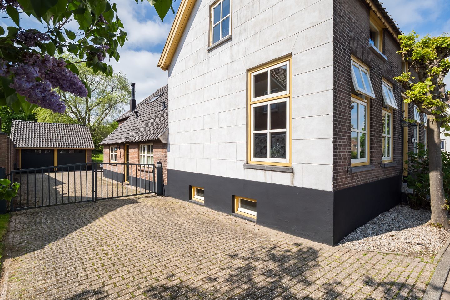 Photo 10 of Herenstraat 15