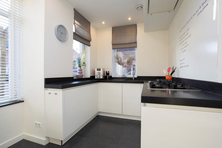 Foto 24 van Paul van Ostaijenlaan 25