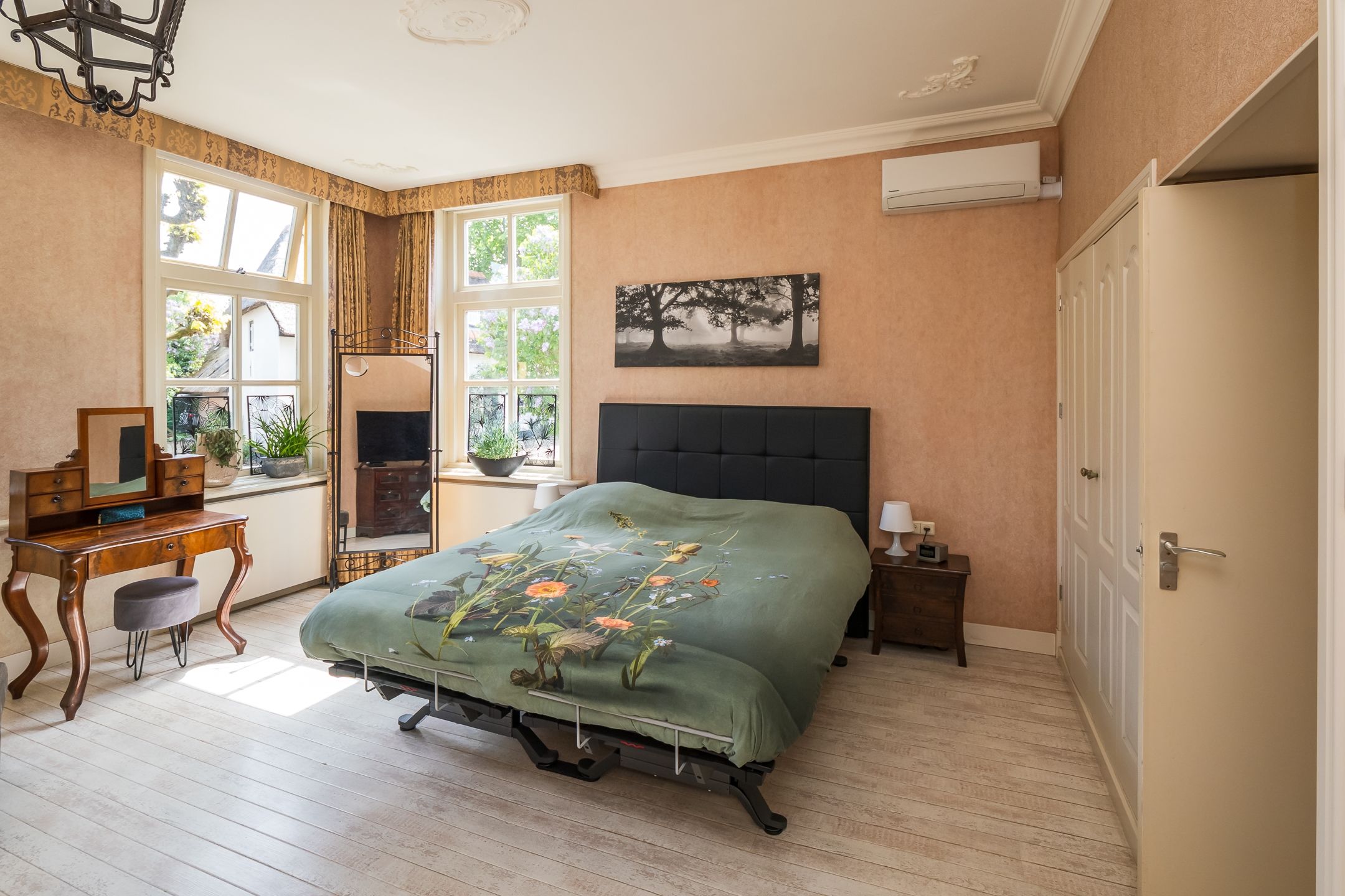 Photo 27 of Herenstraat 15