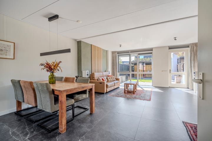 Foto 12 van Bosroos 6