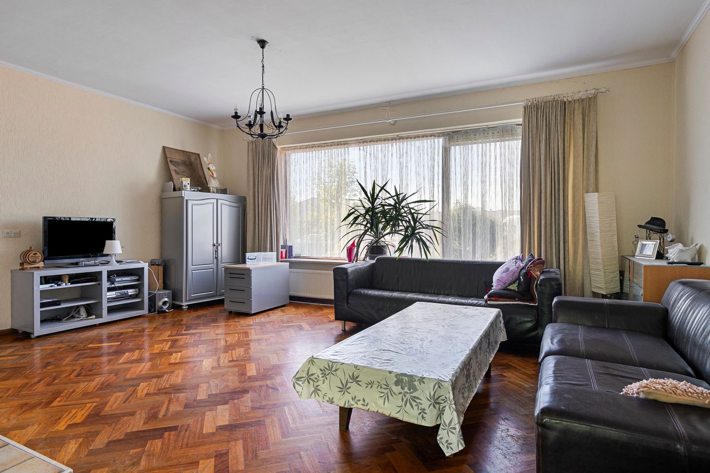 Photo 10 of Leemstraat 1-A