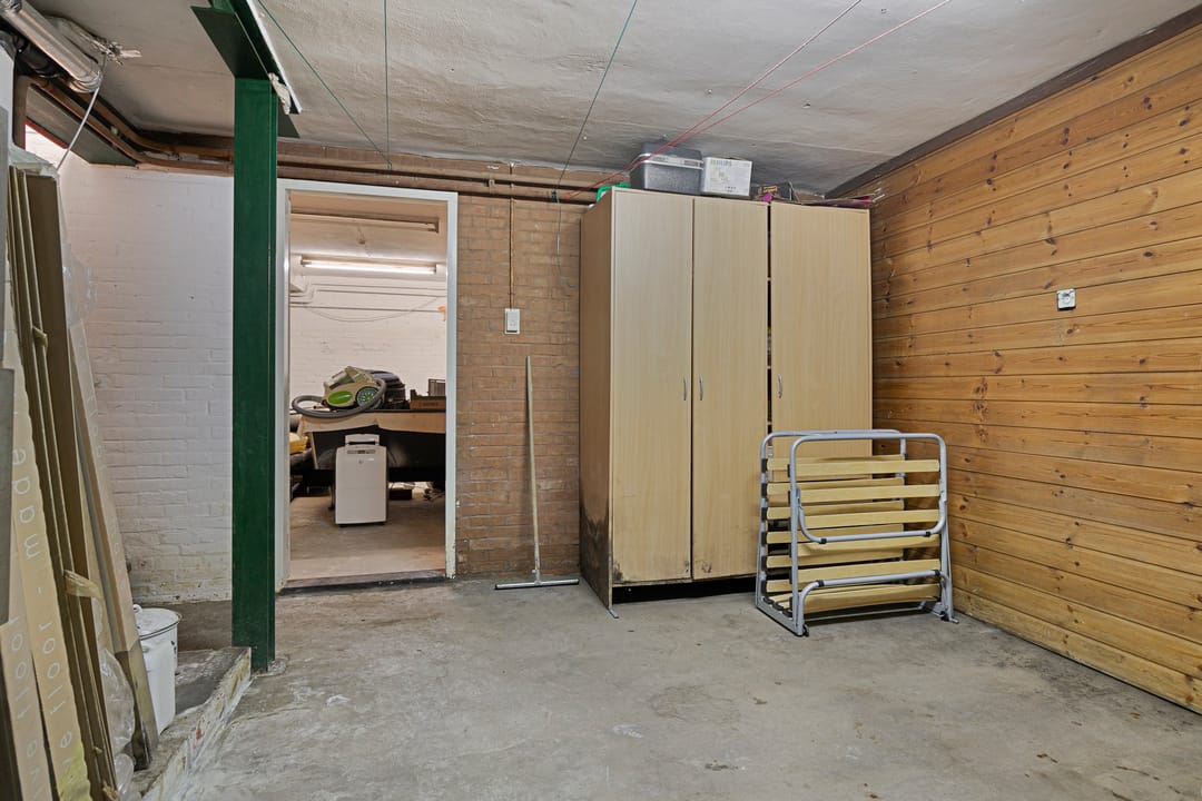 Photo 31 of Leemstraat 1-A