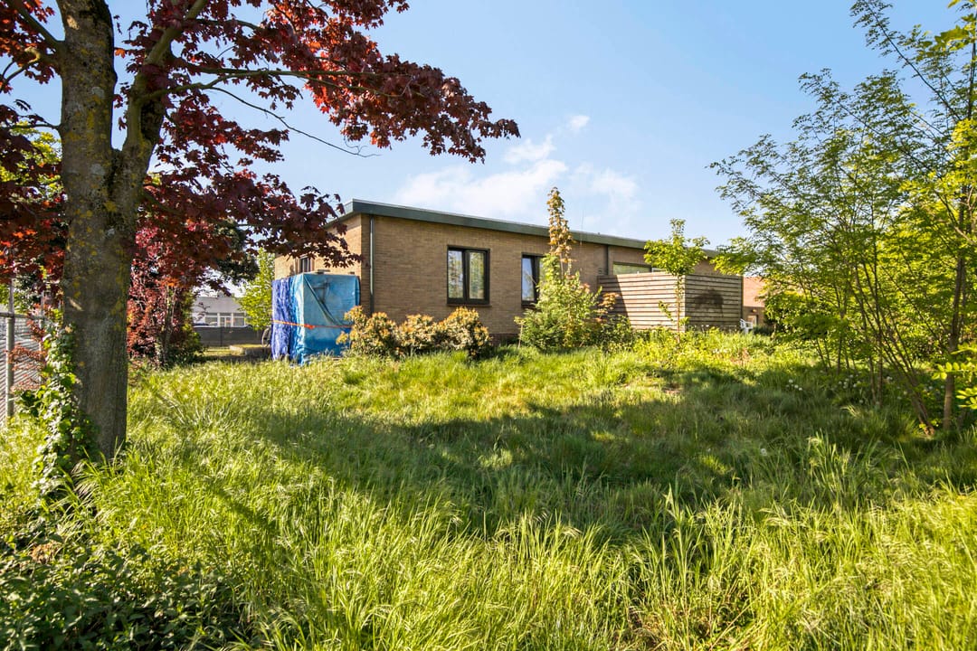 Photo 38 of Leemstraat 1-A