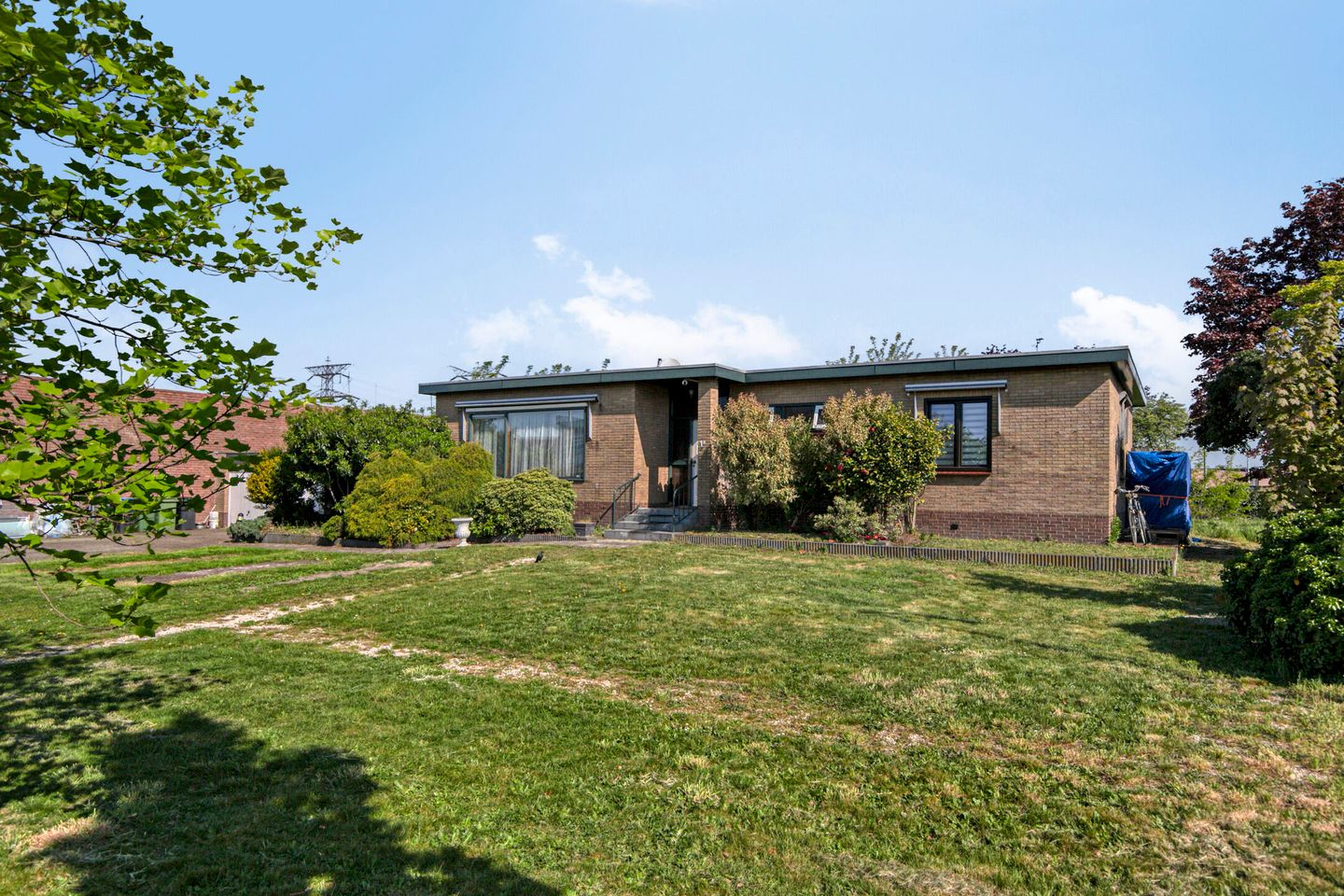 Photo 44 of Leemstraat 1-A