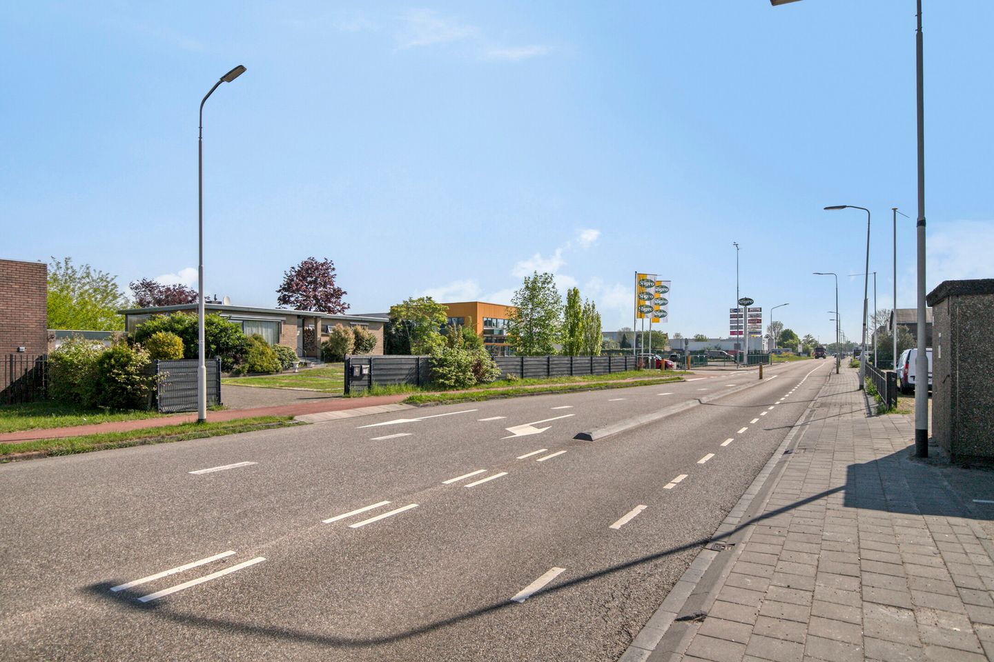 Photo 49 of Leemstraat 1-A