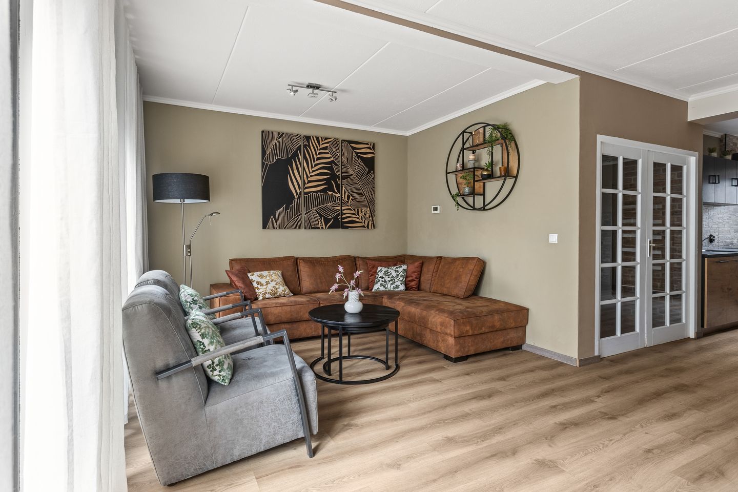 Foto 20 van Domela Nieuwenhuisstraat 12