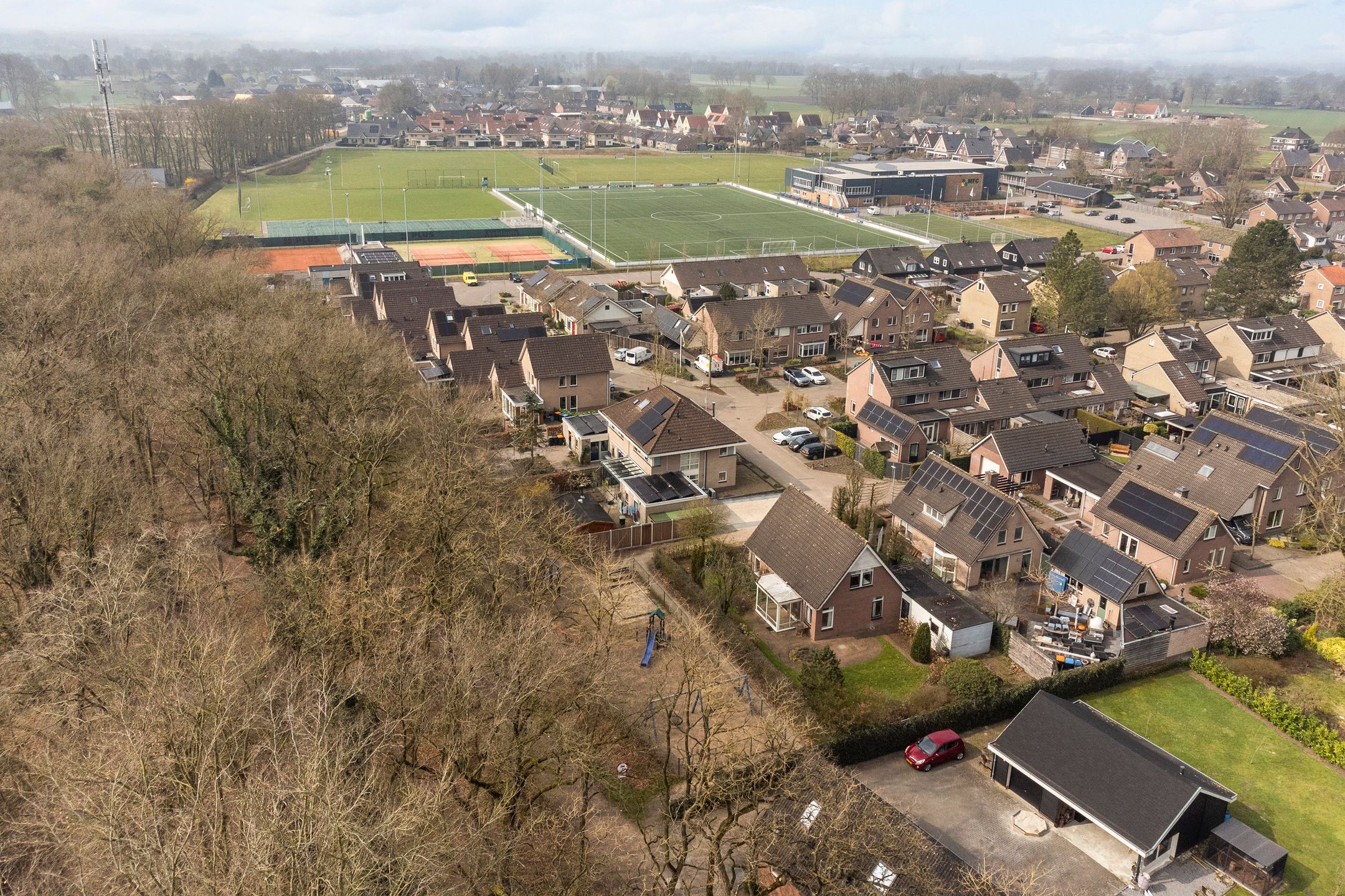 Foto 9 van Lariksweg 11