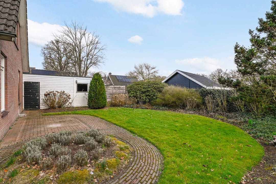 Foto 38 van Lariksweg 11