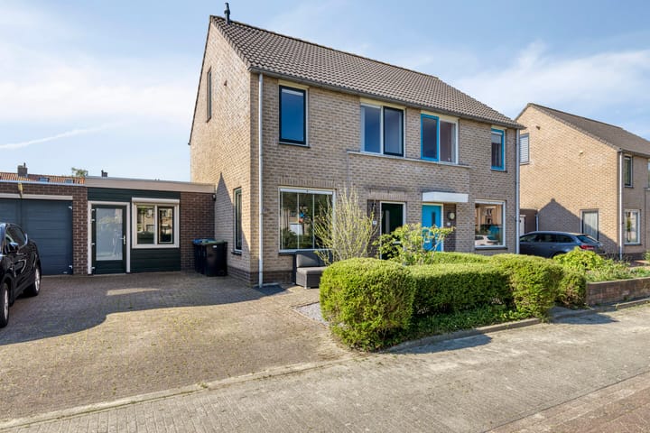 Foto 1 van Leeuwerikenstraat 19