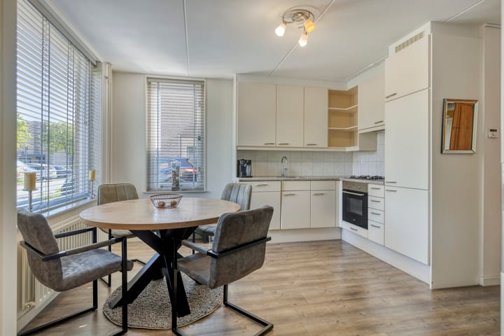 Foto 9 van Leeuwerikenstraat 19