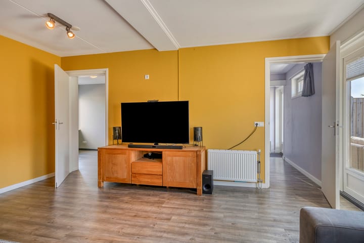 Foto 16 van Leeuwerikenstraat 19