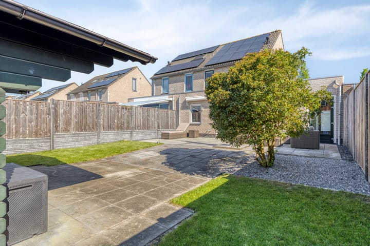 Foto 35 van Leeuwerikenstraat 19