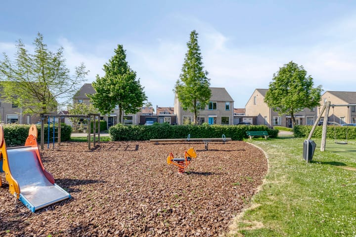 Foto 38 van Leeuwerikenstraat 19